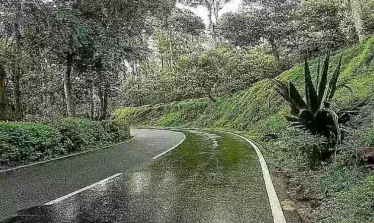 32-km Loop Road 