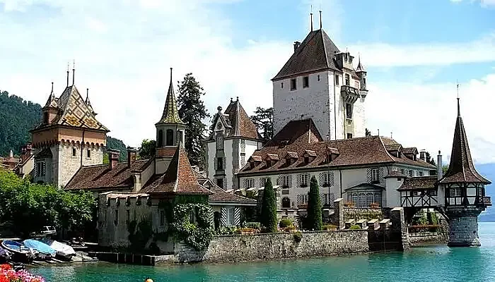 Oberhofen Castle