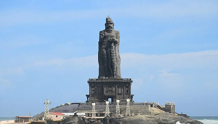 toursandtravelsinkanyakumari Thiruvalluvar Statue kanyakumari