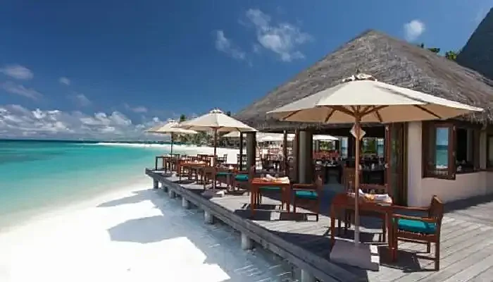 Veligandu Island Beach