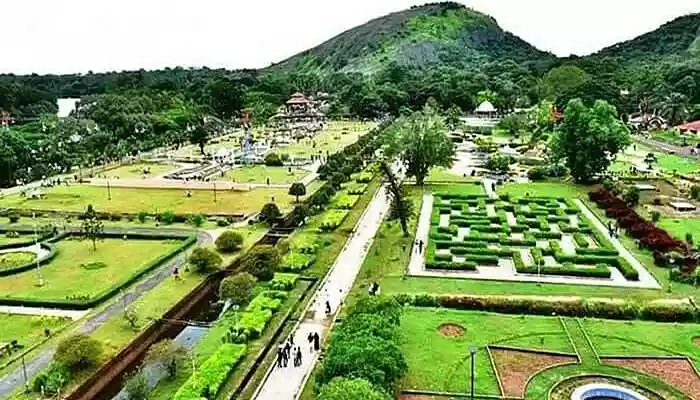Malampuzha Dam And Gardens – In The Foothills Of The Ghats Malampuzha Dam And Gardens – In The Foothills Of The Ghats
