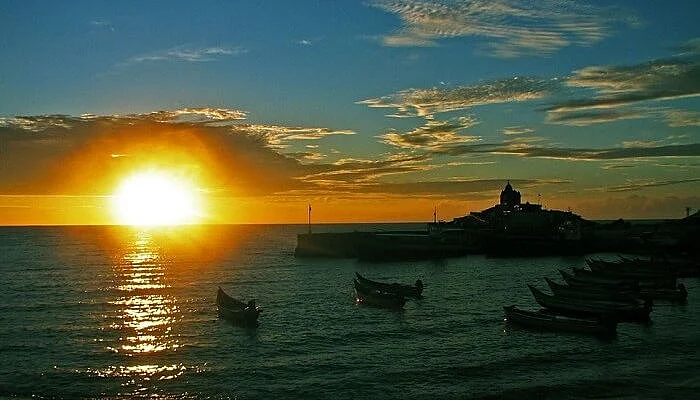 toursandtravelsinkanyakumari A view of the beautiful sunset at Kanyakumari