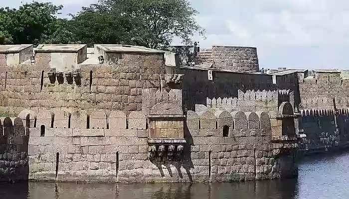 vellore fort